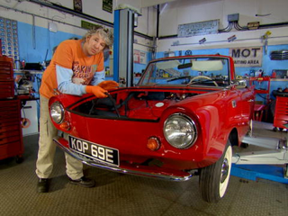 Illustration for article titled I LOVE it when they have to go to 'bare metal'